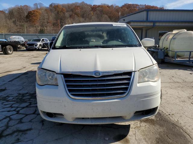 Photo 5 from auction – 2010 CHRYSLER TOWN & COU with VIN 2A4RR5D10AR492267