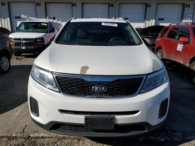 Photo 5 from auction – 2015 KIA SORENTO LX with VIN 5XYKTDA78FG653858