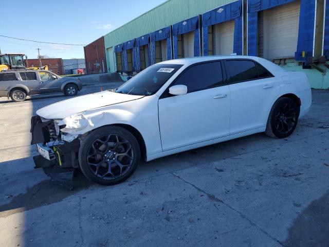 CHRYSLER 300 S 2019 with VIN 2C3CCABG1KH538763 - Photo from auction