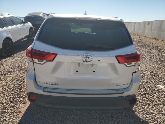 Photo 6 from auction – 2017 TOYOTA HIGHLANDER with VIN 5TDJZRFH5HS421409