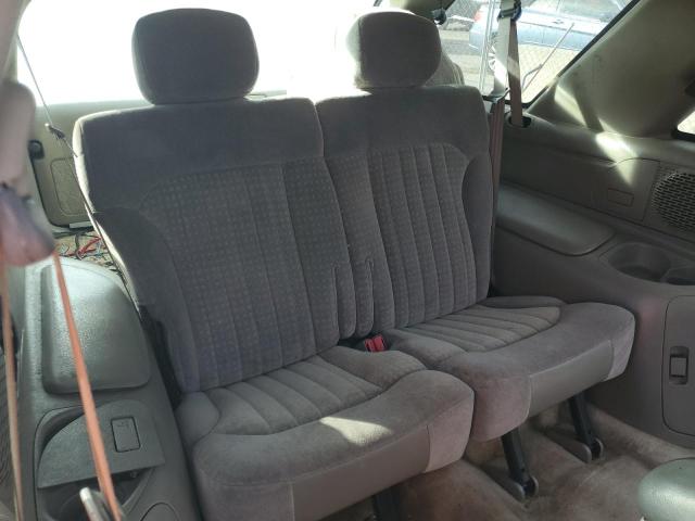 Photo 11 from auction – 2002 CHEVROLET BLAZER with VIN 1GNCS18W52K111907
