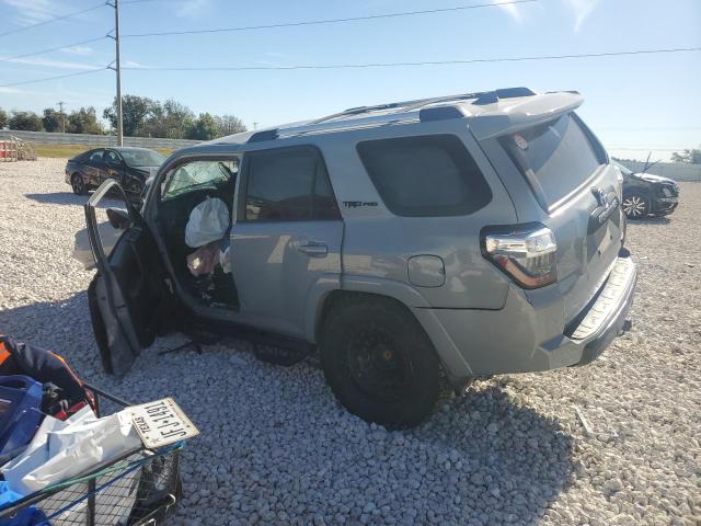Photo 2 from auction – 2017 TOYOTA 4RUNNER SR with VIN JTEBU5JR8H5414726