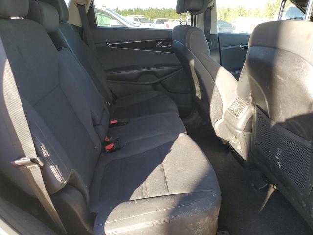 Photo 10 from auction – 2016 KIA SORENTO LX with VIN 5XYPG4A37GG061683