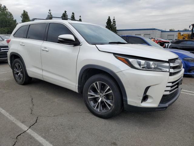 Photo 4 from auction – 2018 TOYOTA HIGHLANDER with VIN 5TDZZRFH8JS248557