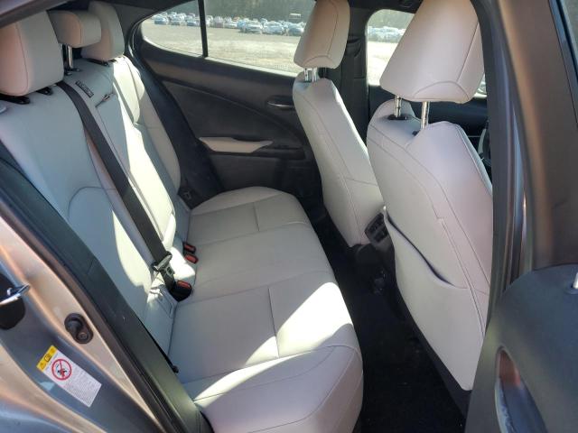 Photo 11 from auction – 2019 LEXUS UX 200 with VIN JTHY3JBH3K2019277