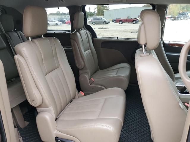 Photo 11 from auction – 2013 CHRYSLER TOWN & COU with VIN 2C4RC1CGXDR569754