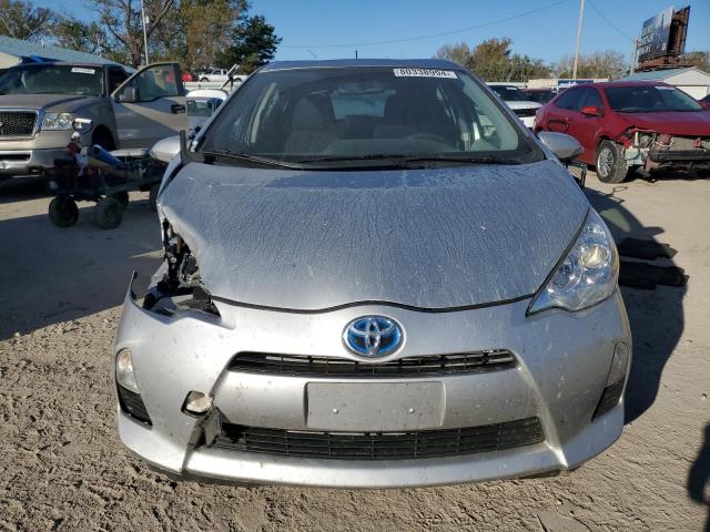 Photo 5 from auction – 2014 TOYOTA PRIUS C with VIN JTDKDTB32E1560156