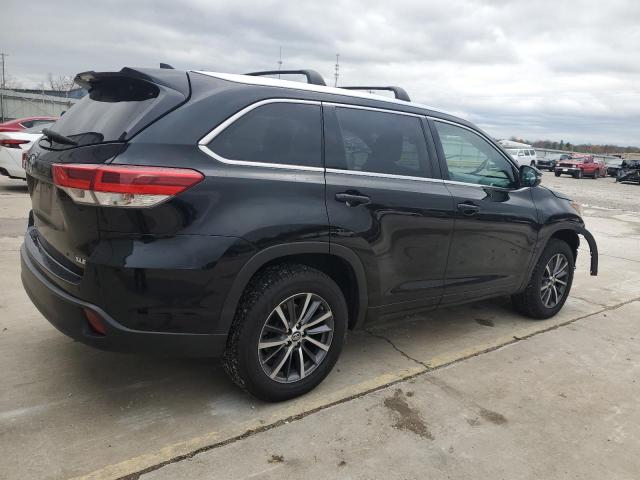 Photo 3 from auction – 2018 TOYOTA HIGHLANDER with VIN 5TDKZRFH5JS277810