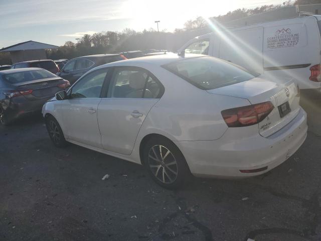 Снимка 2 от търг – 2017 VOLKSWAGEN JETTA SE с VIN 3VWDB7AJ6HM328024