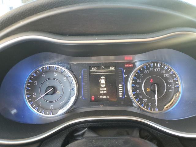 Photo 9 from auction – 2015 CHRYSLER 200 LIMITE with VIN 1C3CCCAB8FN744984