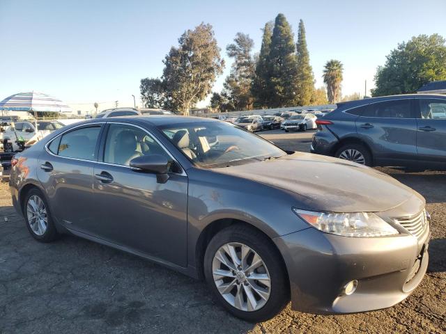 Photo 4 from auction – 2013 LEXUS ES 300H with VIN JTHBW1GG1D2024445