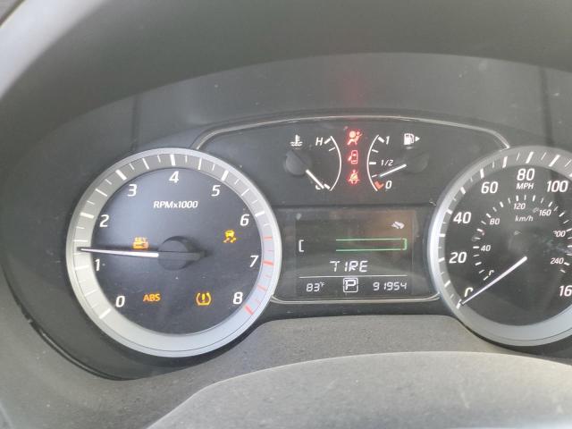 Photo 9 from auction – 2015 NISSAN SENTRA S with VIN 3N1AB7AP9FL680949