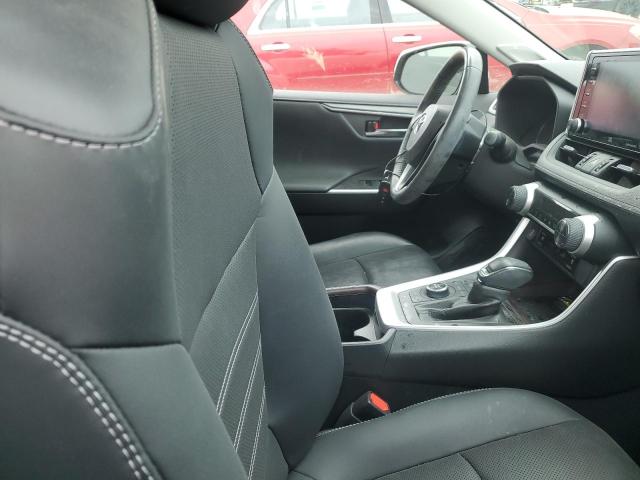 Photo 11 from auction – 2019 TOYOTA RAV4 LIMIT with VIN JTMN1RFV0KD036700