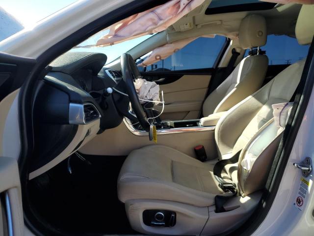 Photo 7 from auction – 2020 JAGUAR XE S with VIN SAJAE4FX2LCP62901
