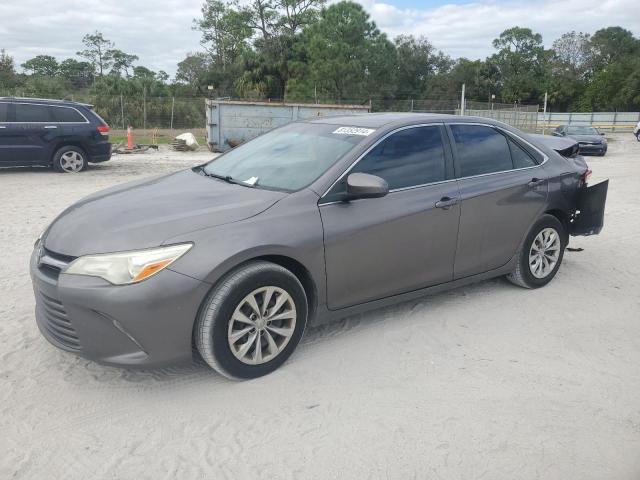 TOYOTA CAMRY LE 2017 with VIN 4T1BF1FK5HU652599 - Photo from auction