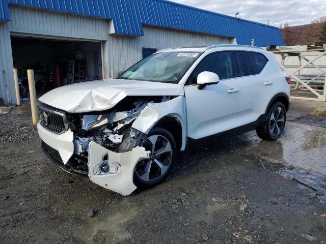 VOLVO XC40 PLUS 2025 with VIN YV4L12UE7S2479193 - Photo from auction