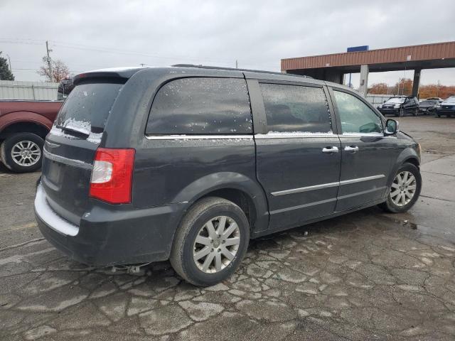 Photo 3 from auction – 2012 CHRYSLER TOWN & COU with VIN 2C4RC1CG9CR411923