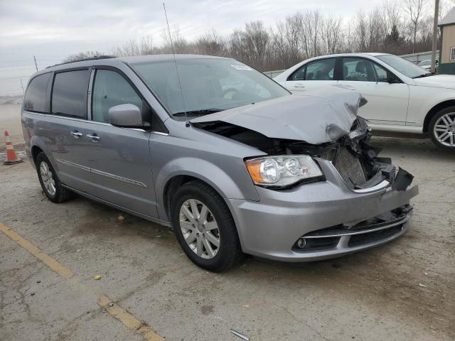 Photo 4 from auction – 2016 CHRYSLER TOWN & COU with VIN 2C4RC1BG6GR254150