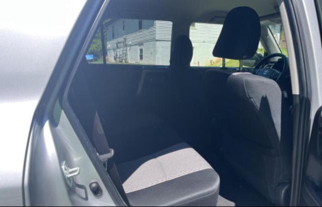 Photo 6 from auction – 2021 TOYOTA 4RUNNER SR with VIN JTEMU5JR8M5900214