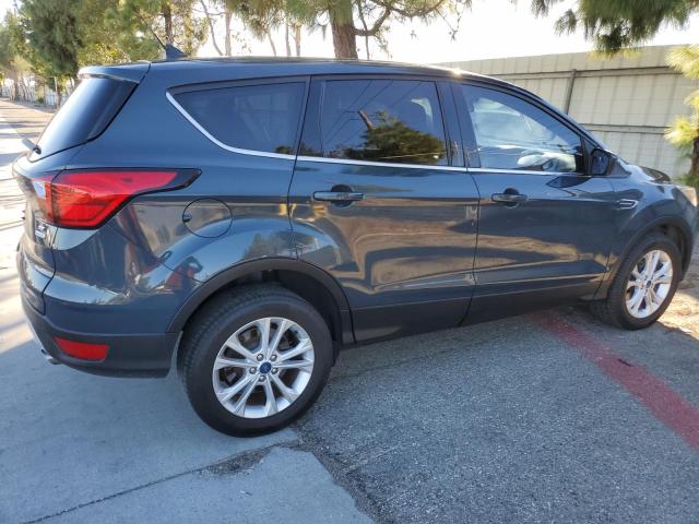 Photo 3 from auction – 2019 FORD ESCAPE SE with VIN 1FMCU0GD6KUB81414