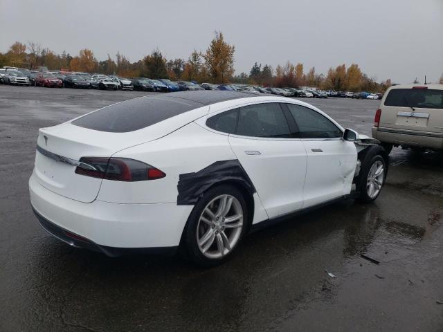 Photo 3 from auction – 2013 TESLA MODEL S with VIN 5YJSA1CN0DFP04497