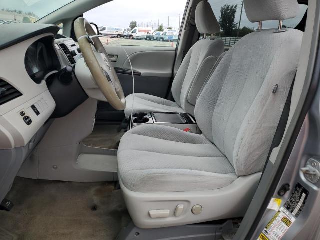 Photo 7 from auction – 2013 TOYOTA SIENNA LE with VIN 5TDKK3DC4DS346953