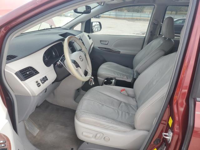 Photo 7 from auction – 2011 TOYOTA SIENNA XLE with VIN 5TDYK3DCXBS101680