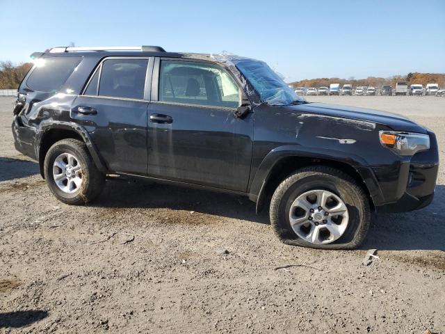 Photo 4 from auction – 2023 TOYOTA 4RUNNER SE with VIN JTEMU5JR6P6098549