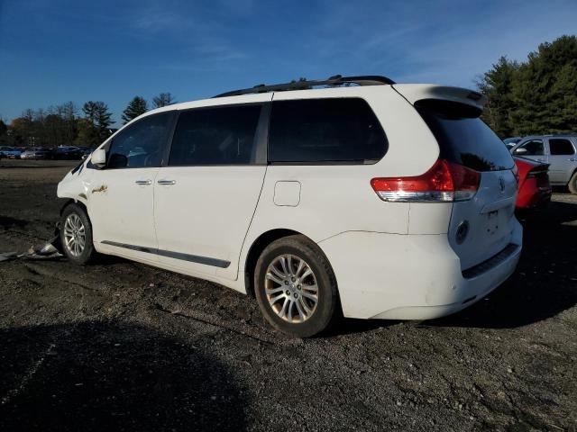Photo 2 from auction – 2012 TOYOTA SIENNA XLE with VIN 5TDYK3DC7CS254938
