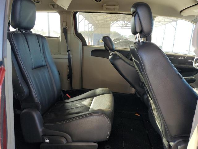 Photo 11 from auction – 2014 CHRYSLER TOWN & COU with VIN 2C4RC1BG4ER442114
