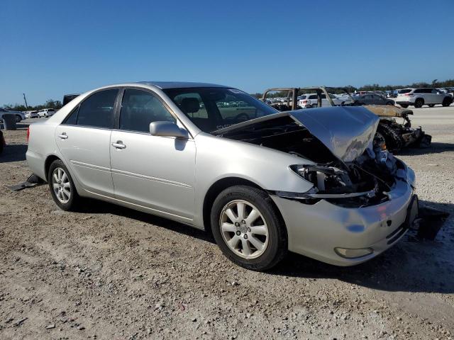 Photo 4 from auction – 2004 TOYOTA CAMRY LE with VIN 4T1BE30K64U914504