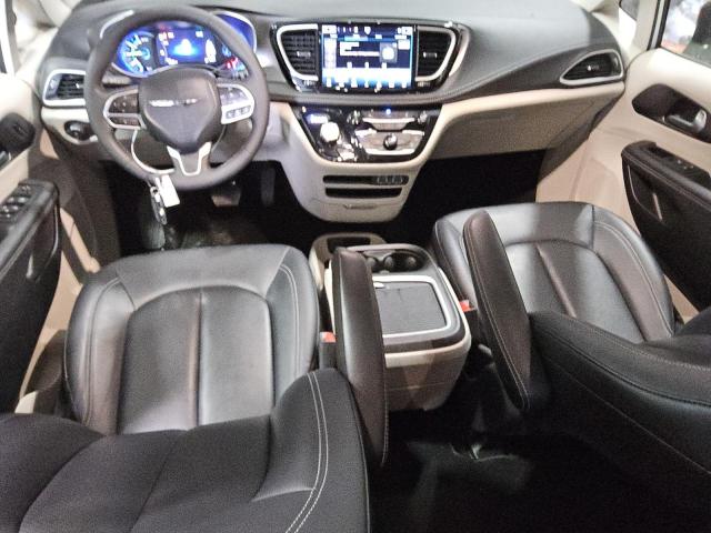 Photo 8 from auction – 2024 CHRYSLER PACIFICA H with VIN 2C4RC1S76RR149983