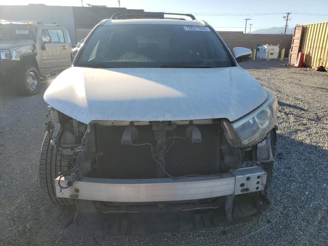 Photo 5 from auction – 2016 TOYOTA HIGHLANDER with VIN 5TDKKRFH6GS144874