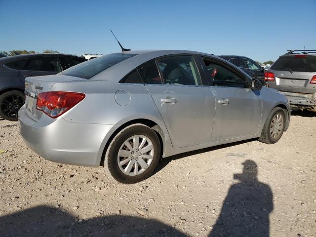 Photo 3 from auction – 2011 CHEVROLET CRUZE LS with VIN 1G1PC5SH5B7160240