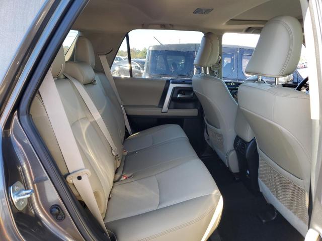 Photo 11 from auction – 2019 TOYOTA 4RUNNER SR with VIN JTEBU5JR8K5703595