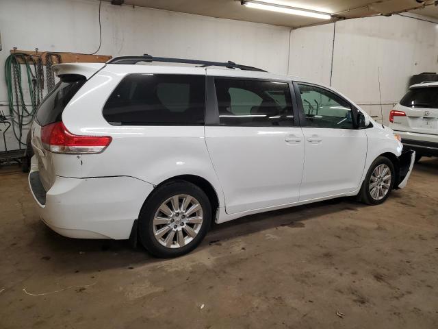 Photo 3 from auction – 2014 TOYOTA SIENNA LE with VIN 5TDJK3DC9ES074297