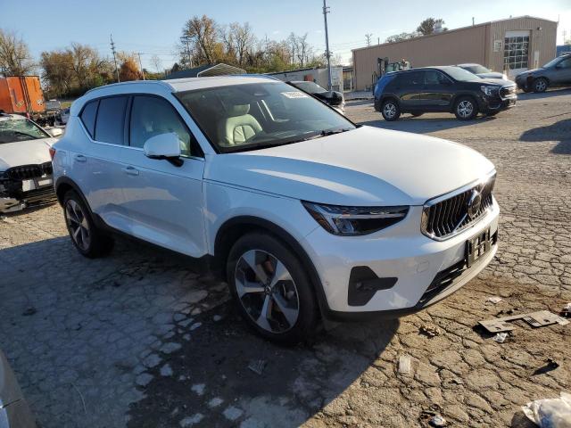 Photo 4 from auction – 2023 VOLVO XC40 PLUS with VIN YV4L12UN9P2911905