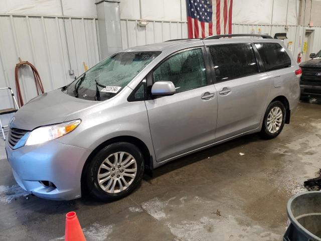 TOYOTA SIENNA XLE 2013 with VIN 5TDYK3DC2DS391397 - Photo from auction