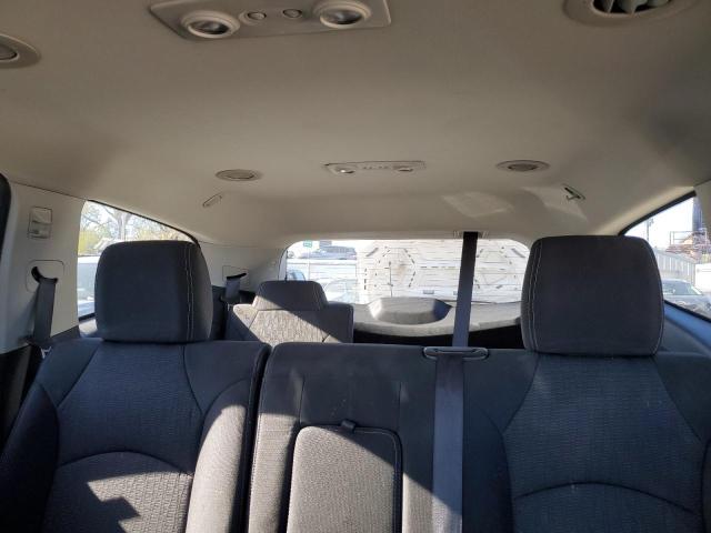 Photo 10 from auction – 2017 CHEVROLET TRAVERSE L with VIN 1GNKRGKD1HJ159226