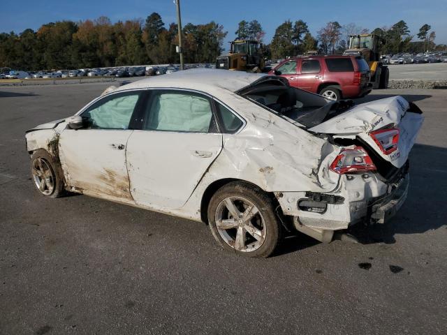 Photo 2 from auction – 2015 VOLKSWAGEN PASSAT S with VIN 1VWAS7A31FC107529