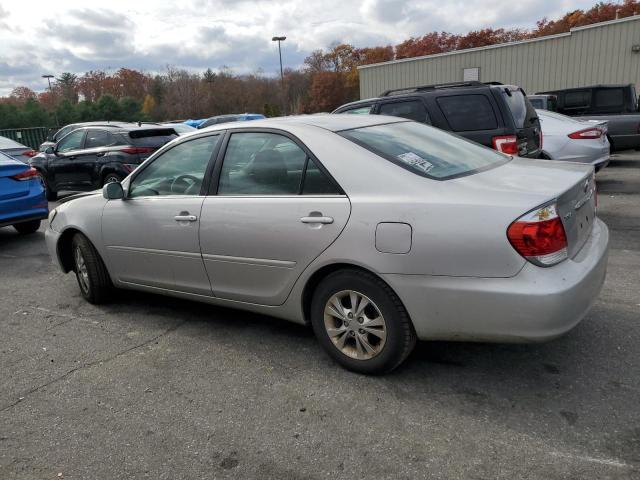 Photo 2 from auction – 2005 TOYOTA CAMRY LE with VIN 4T1BF30KX5U091168
