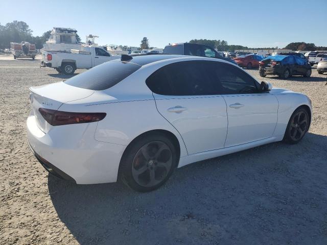 Photo 3 from auction – 2017 ALFA ROMEO GIULIA with VIN ZARFAEBN3H7546703