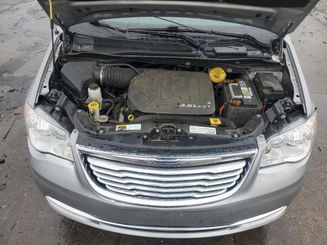Photo 12 from auction – 2015 CHRYSLER TOWN & COU with VIN 2C4RC1BG8FR718098