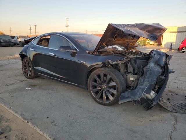 Photo 4 from auction – 2017 TESLA MODEL S with VIN 5YJSA1E2XHF198184