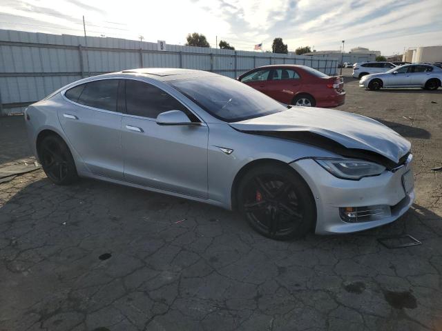 Photo 4 from auction – 2016 TESLA MODEL S with VIN 5YJSA1E26GF160823