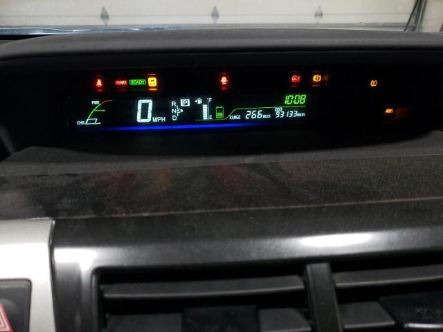 Photo 9 from auction – 2014 TOYOTA PRIUS V with VIN JTDZN3EU8EJ003803