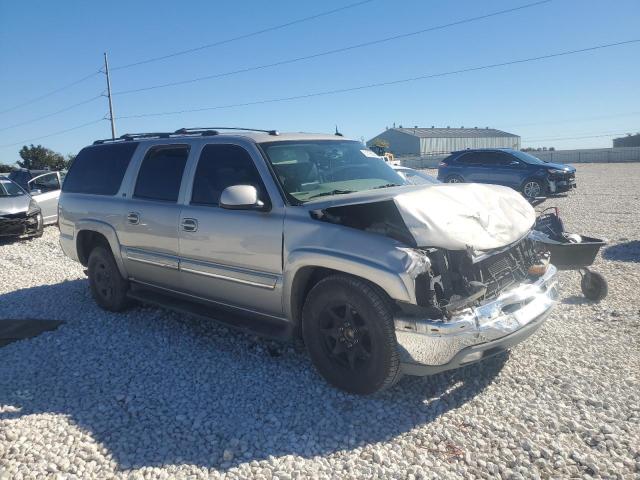 Photo 4 from auction – 2004 CHEVROLET SUBURBAN with VIN 3GNEC16Z04G313261