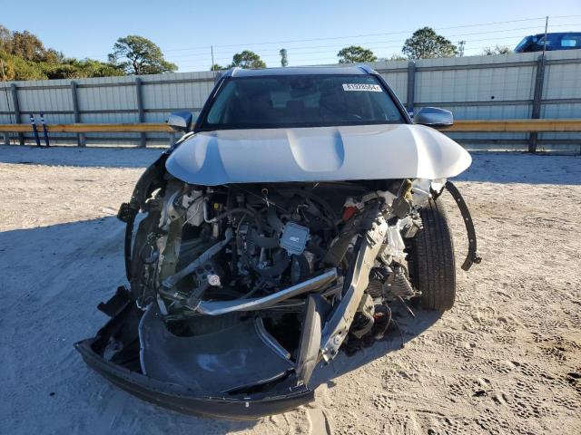 Photo 5 from auction – 2022 TOYOTA HIGHLANDER with VIN 5TDYZRAH9NS109451