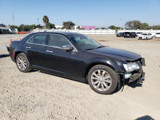 Photo 4 from auction – 2018 CHRYSLER 300 LIMITE with VIN 2C3CCAKG2JH181656