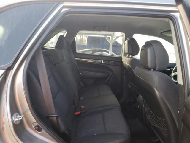 Photo 10 from auction – 2011 KIA SORENTO BA with VIN 5XYKTCA17BG120688